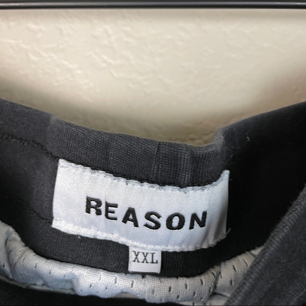 Reason Colorful Leaves Shorts Size XXL - Picture 3 of 5